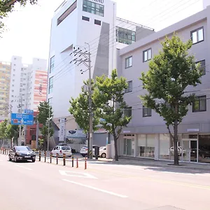 우드하우스 3* 부산광역시